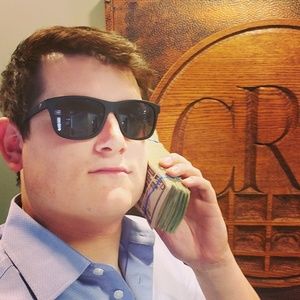 Meet your Posher, Sam